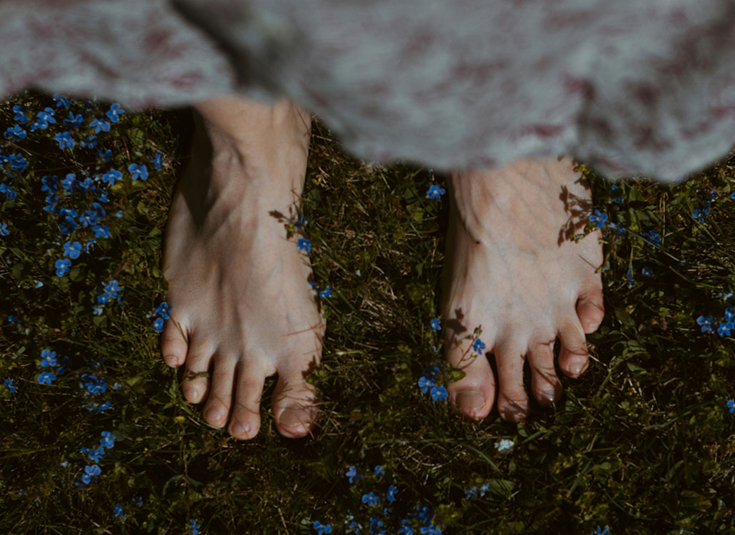 Обработка утолщенных, вросших ногтей, трещин